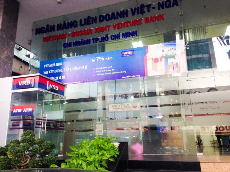 Nhiều cựu cán bộ Ngân hàng Việt Nga kêu oan