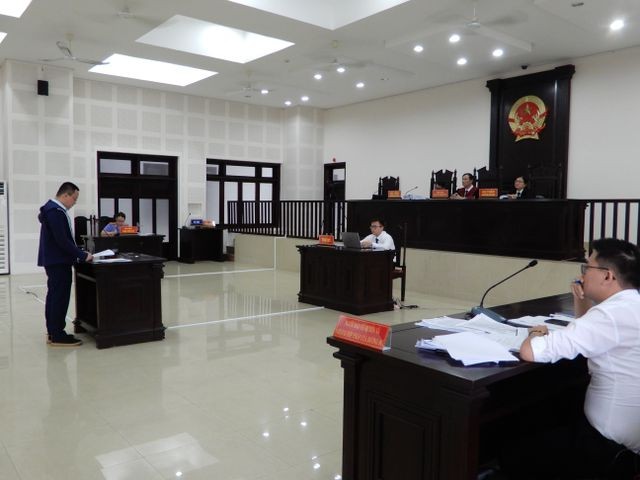 Phiên tòa xét xử vụ án kinh doanh thương mại giữa Công ty Bách Đạt An và Hoàng Nhất Nam