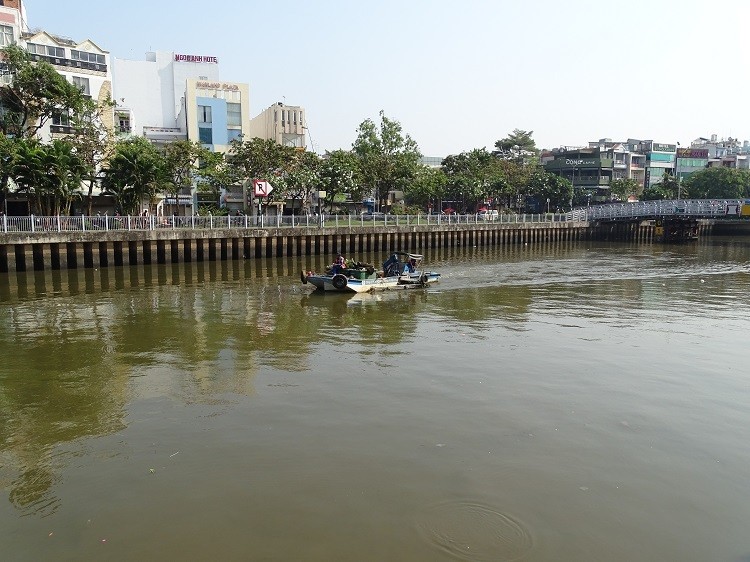 Kênh Nhiêu Lộc - Thị Nghè sẽ được nạo vét nhằm cải thiện môi trường, hạn chế tình trạng cá chết hàng loạt.