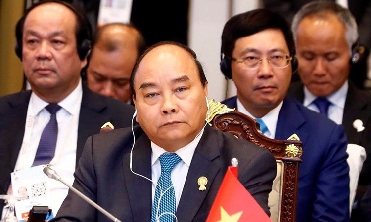Thủ tướng Nguyễn Xuân Phúc dự phiên họp toàn thể Hội nghị Cấp cao ASEAN tại Bangkok, Thái Lan tháng 6/2019. Ảnh: TTXVN.