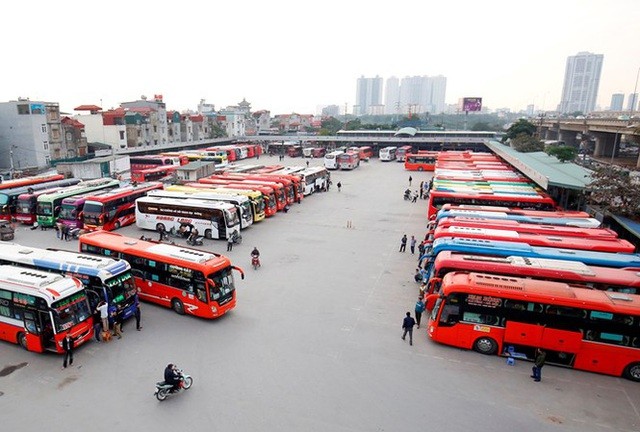 Hoạt động kinh doanh vận tải hành khách dừng trên cả nước (ảnh: Tiền Phong)
