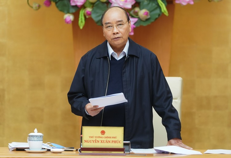 Thủ tướng Nguyễn Xuân Phúc yêu cầu việc chi trả hỗ trợ phải thuận lợi cho người lao động, người gặp khó khăn. Ảnh: VGP