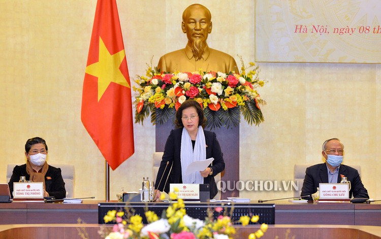 Chủ tịch Quốc hội Nguyễn Thị Kim Ngân chủ trì phiên họp.