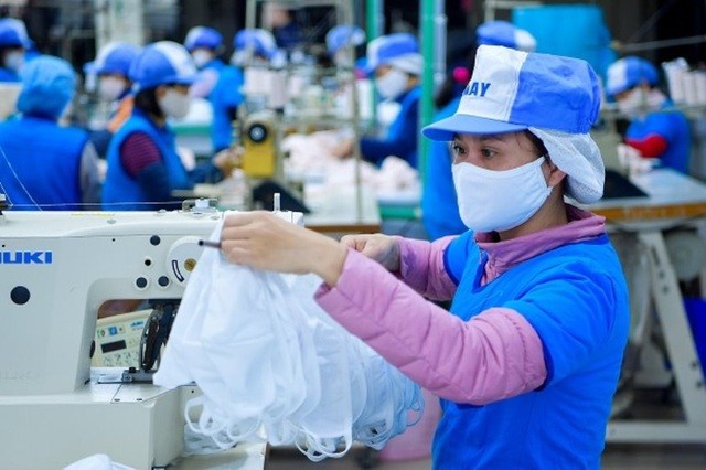 Việt Nam xuất khẩu hơn 415 triệu chiếc khẩu trang, trong đó xuất thương mại 88,19 triệu chiếc, chiếm 21%