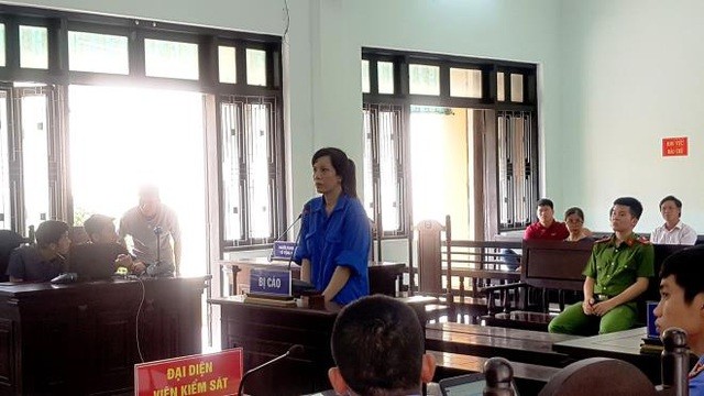 Bị cáo Hoàng Thị Nhiên tại phiên tòa