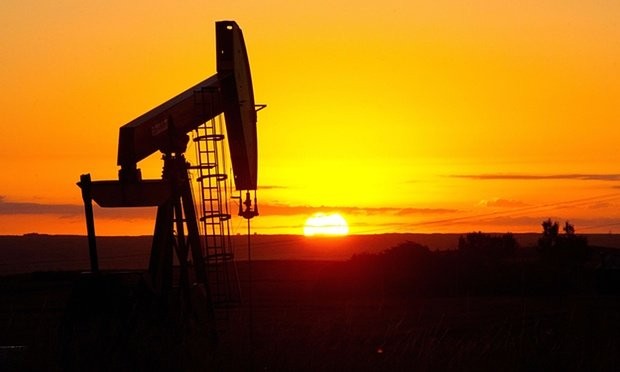 Morgan Stanley dự đoán giá dầu thô thế giới có thể giảm xuống còn 20 USD/thùng - Ảnh: AFP