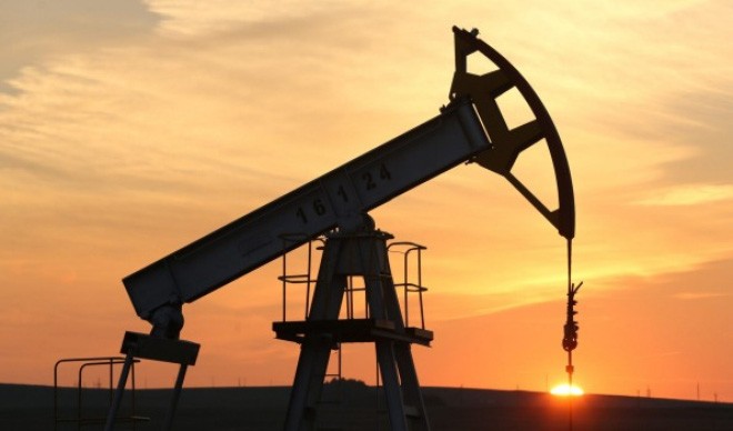 2 ngày tăng 21%, giá dầu tăng mạnh nhất trong 7 năm