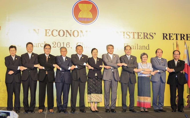 Các đại biểu dự Hội nghị Bộ trưởng Kinh tế ASEAN - Ảnh: Lam Yên