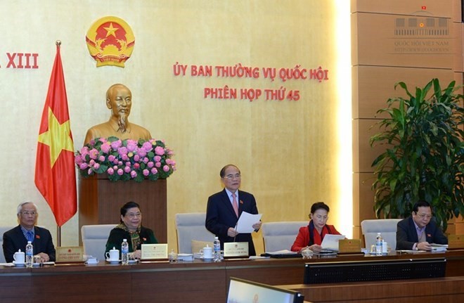 Chủ tịch Quốc hội Nguyễn Sinh Hùng phát biểu tại phiên khai mạc phiên họp thứ 45 Ủy ban Thường vụ Quốc hội.