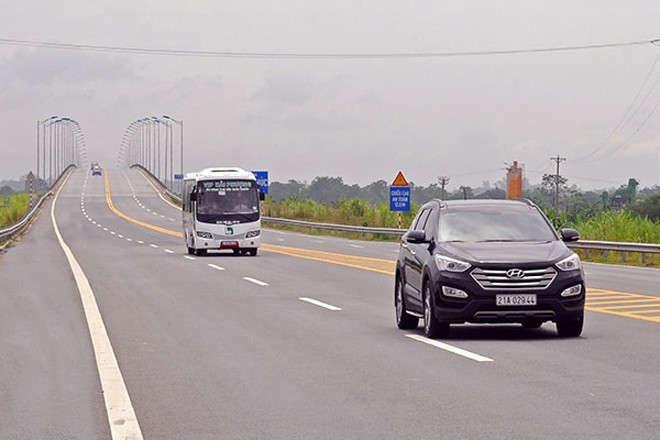 Dự kiến đến năm 2020 cả nước sẽ có 2.161 km đường cao tốc được đưa vào khai thác(Trong ảnh: Cao tốc Nội Bài - Lào Cai) - Ảnh: Khánh Linh
