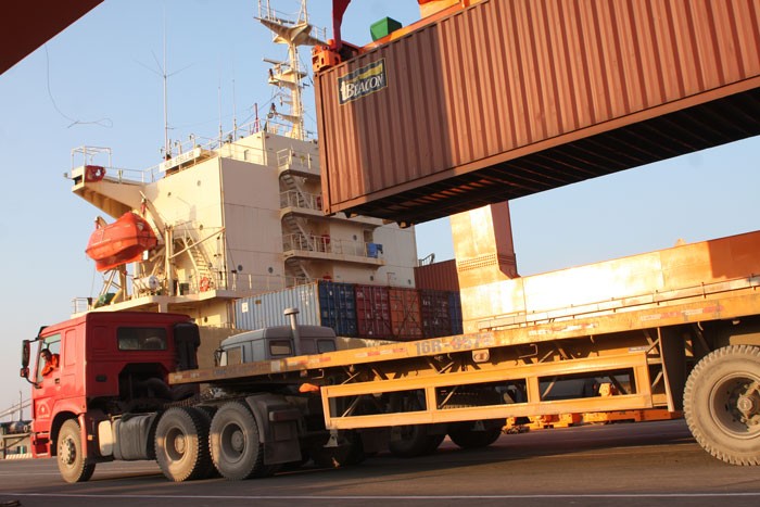Ngành logistics có vai trò trọng yếu đối với thuận lợi hoá thương mại. Ảnh: Lê Tiên