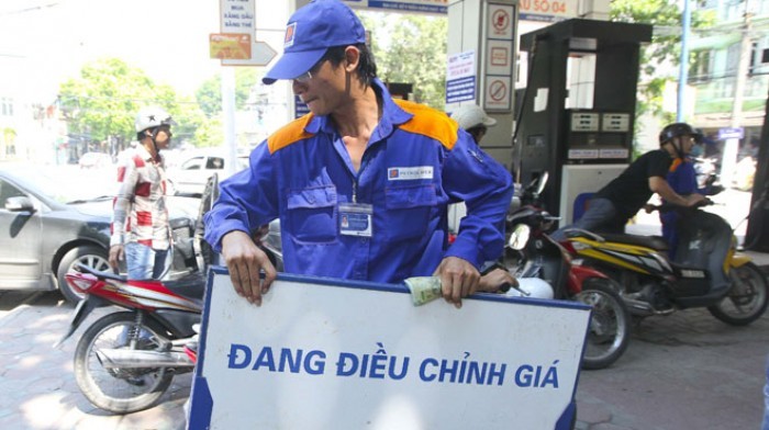 Sau “khẩu chiến”, Bộ Tài chính mong Bộ Công thương sửa Nghị định về xăng dầu