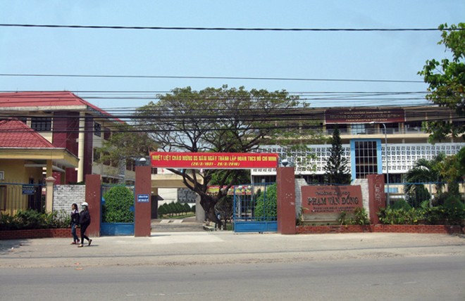Trường Đại học Phạm Văn Đồng. Ảnh: Ngọc Phó