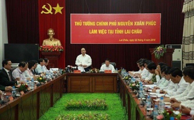 Thủ tướng Nguyễn Xuân Phúc chủ trì cuộc họp với lãnh đạo tỉnh Lai Châu chiều 22/4.