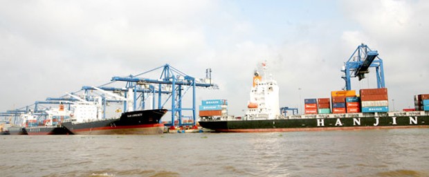 Hàng hóa thông qua các cảng biển của Việt Nam có thể duy trì tốc độ tăng trưởng từ 8 - 9% và nhu cầu có thể vượt cung vào năm 2018 tại các cảng ở khu vực phía Bắc. Ảnh Internet