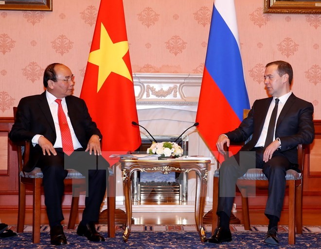 Thủ tướng Nguyễn Xuân Phúc hội đàm với Thủ tướng Nga D. Medvedev. (Ảnh: Thống Nhất/TTXVN)
