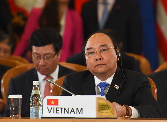 Thủ tướng Nguyễn Xuân Phúc dự phiên toàn thể Hội nghị cấp cao Kỷ niệm 20 năm quan hệ đối tác đối thoại ASEAN-Nga (Ảnh: VGP)