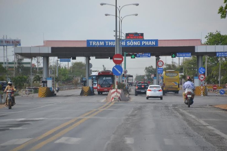 Trạm thu phí Sông Phan của dự án BOT Quốc lộ 1 đoạn Phan Thiết - Đồng Nai.