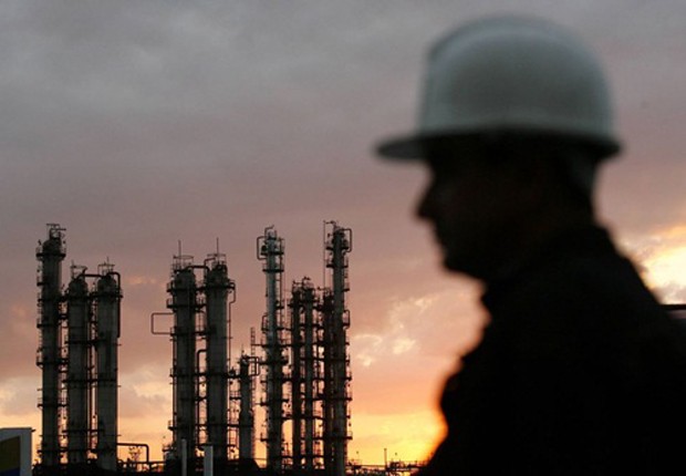 Giá dầu giảm đã khiến rất nhiều công ty phá sản. Ảnh: Reuters