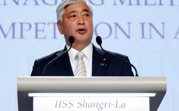 Bộ trưởng Bộ Quốc phòng Nhật Bản Gen Nakatani phát biểu ngày 4/6 tại diễn đàn an ninh Shangri-La, Singapore - Ảnh: Reuters.