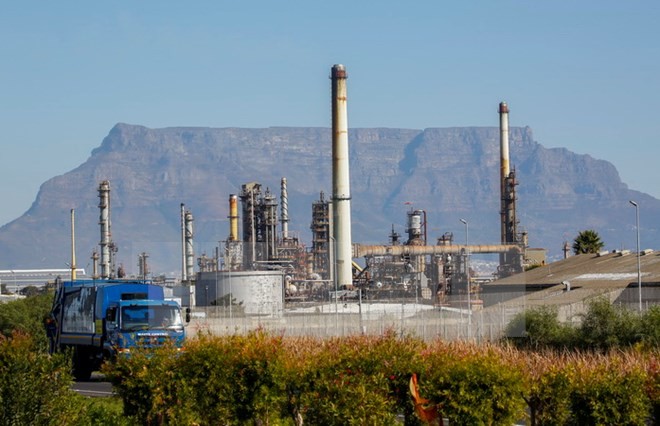 Một nhà máy của Chevron tại Cape Town, Nam Phi. (Nguồn: EPA/TTXVN)