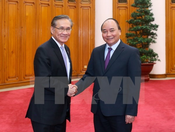 Thủ tướng Nguyễn Xuân Phúc tiếp Bộ trưởng Ngoại giao Vương quốc Thái Lan Don Pramudwinal. (Ảnh: Thống Nhất/TTXVN)
