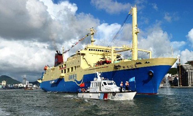 Một tàu du hànhTrung Quốc từng ra quần đảo Hoàng Sa trái phép. Ảnh: Xinhua