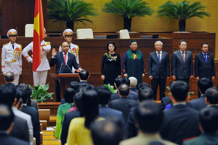 Thủ tướng Chính phủ Nguyễn Xuân Phúc tuyên thệ nhậm chức. Ảnh: Hoàng Hà