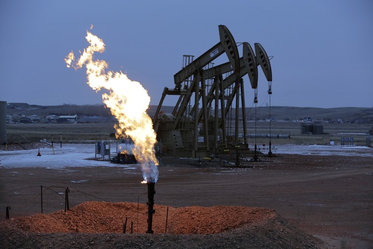 Hiện tại không có nhiều yếu tố hỗ trợ cho giá dầu tăng - Ảnh: Forbes.