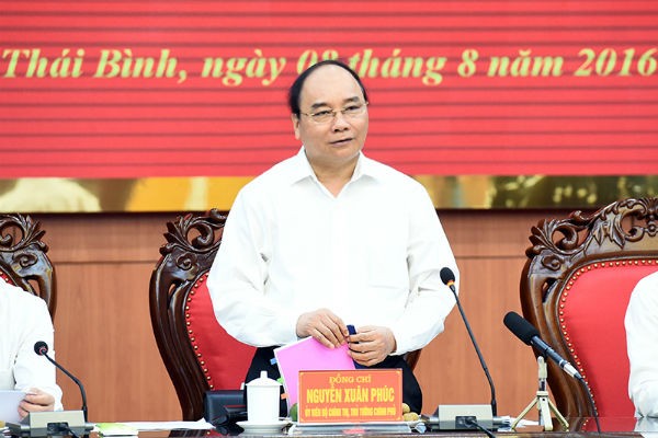 Làm việc với lãnh đạo tỉnh Thái Bình, Thủ tướng Nguyễn Xuân Phúc đề nghị Thái Bình tăng cường xúc tiến thương mại, thúc đẩy khởi nghiệp, nâng số doanh nghiệp của tỉnh lên gấp 3 lần hiện nay trong vòng 5 năm tới