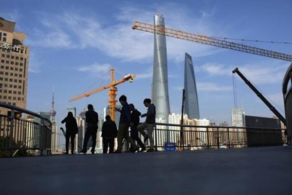 Trung Quốc đang gặp khó trong quá trình chuyển dịch kinh tế. Ảnh: Reuters