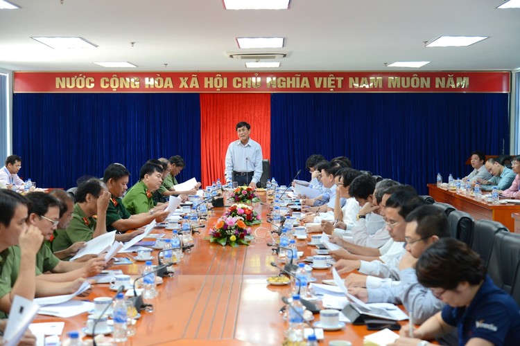 Phó Tổng giám đốc PVN Lê Minh Hồng phát biểu kết luận buổi họp