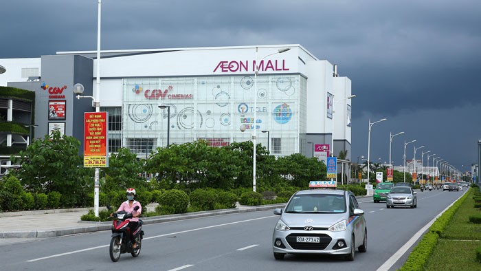 Hàng Việt ngày càng vắng bóng tại các siêu thị lớn. Ảnh: Gia Khoa