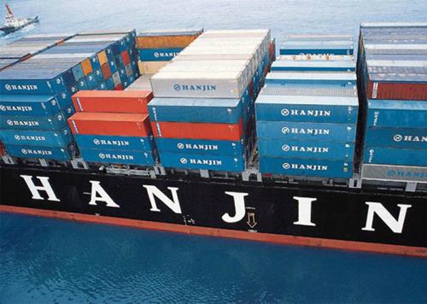 Rất nhiều container hàng hóa của doanh nghiệp Việt Nam vẫn còn lênh đênh trên các con tàu của Hanjin. Ảnh: joc.com