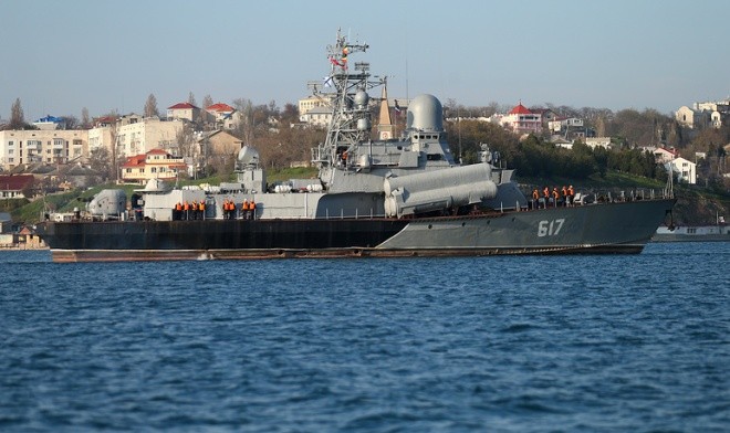 Dàn chiến hạm hùng hậu của Nga diệt IS ở Syria