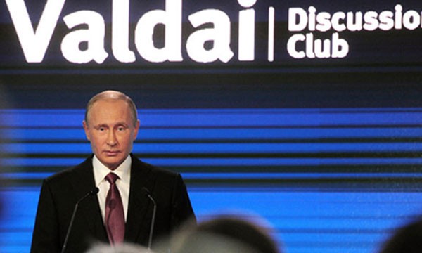Tổng thống Putin phát biểu tại sự kiện ở Sochi hôm nay. Ảnh: Reuters