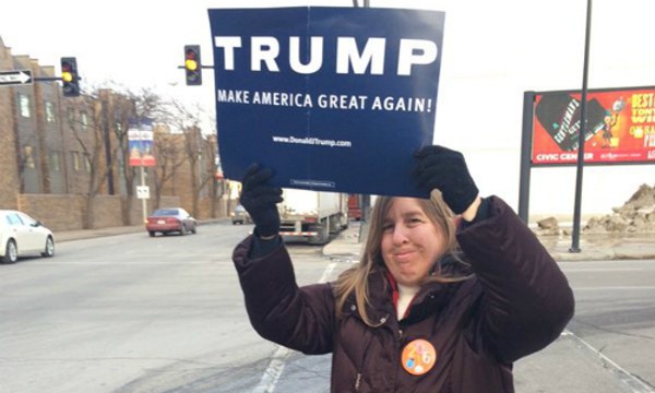 Terri Lynn Rote là người ủng hộ nhiệt thành của Donald Trump. Ảnh: Twitter