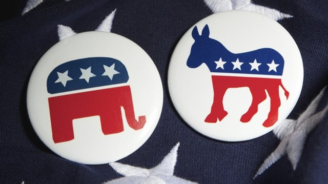 Biểu tượng con voi của đảng Cộng hòa (trái) và biểu tượng con lừa của đảng Dân chủ (Ảnh: History)