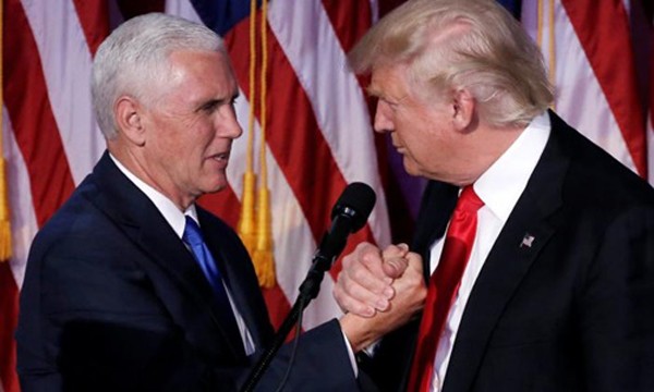 Tổng thống đắc cử Donald Trump và phó tướng Mike Pence (trái). Ảnh: Reuters.