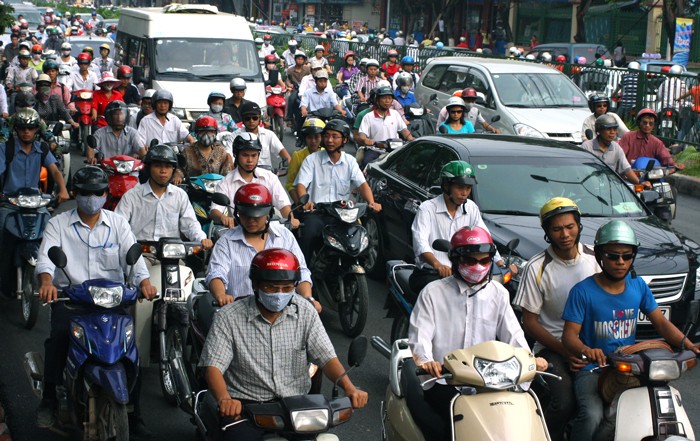 Trong số các công trình giao thông cấp bách giảm ùn tắc giao thông tại Hà Nội được Thủ tướng Chính phủ cho phép áp dụng cơ chế đặc thù, hiện có 3 công trình đang được thi công, 2 công trình tạm dừng triển khai
