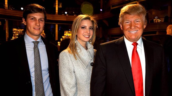 Từ phải qua: Trump, con gái Ivanka, con rể Kushner. Ảnh:AP