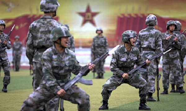 Binh sĩ Trung Quốc tham gia huấn luyện quân sự. Ảnh:Chinanews