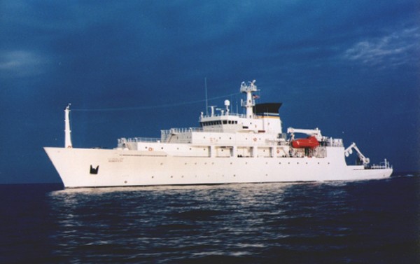 Tàu USNS Bowditch. Ảnh:Wikipedia