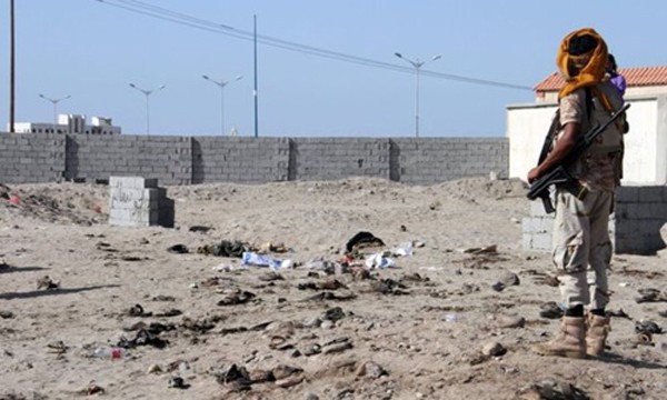 Hiện trường vụ đánh bom ở Yemen. Ảnh:AFP