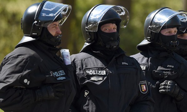 Cảnh sát Đức. Ảnh:Reuters.