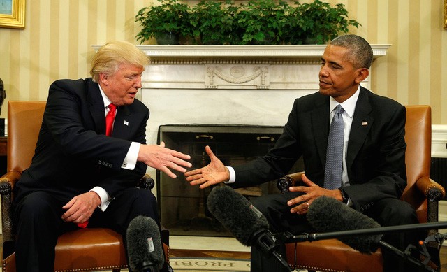Tổng thống Mỹ Barack Obama và Tổng thống đắc cử Donald Trump trong cuộc gặp đầu tiên tại Nhà Trắng. (Ảnh: Reuters)