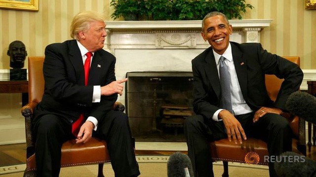 Tổng thống Mỹ Barack Obama và Tổng thống đắc cử Donald Trump trong một cuộc trò chuyện đầu tiên tại Nhà Trắng. (Ảnh: Reuters)