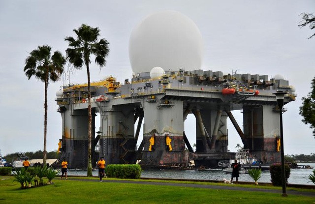Một hệ thống radar tia X trên biển (SBX) của Mỹ (Ảnh: Reuters)