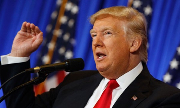 Tổng thống đắc cử Donald Trump chỉ trích hồ sơ bị rò rỉliên quan đến mình là "giả dối". Ảnh:AP