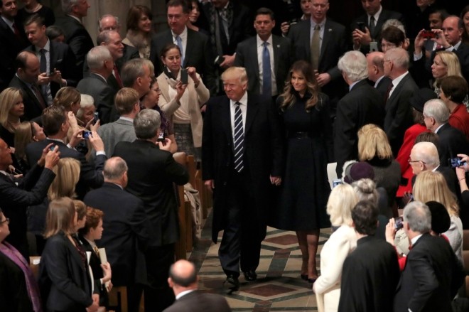 Tổng thống Trump dự lễ cầu nguyện tại nhà thờ